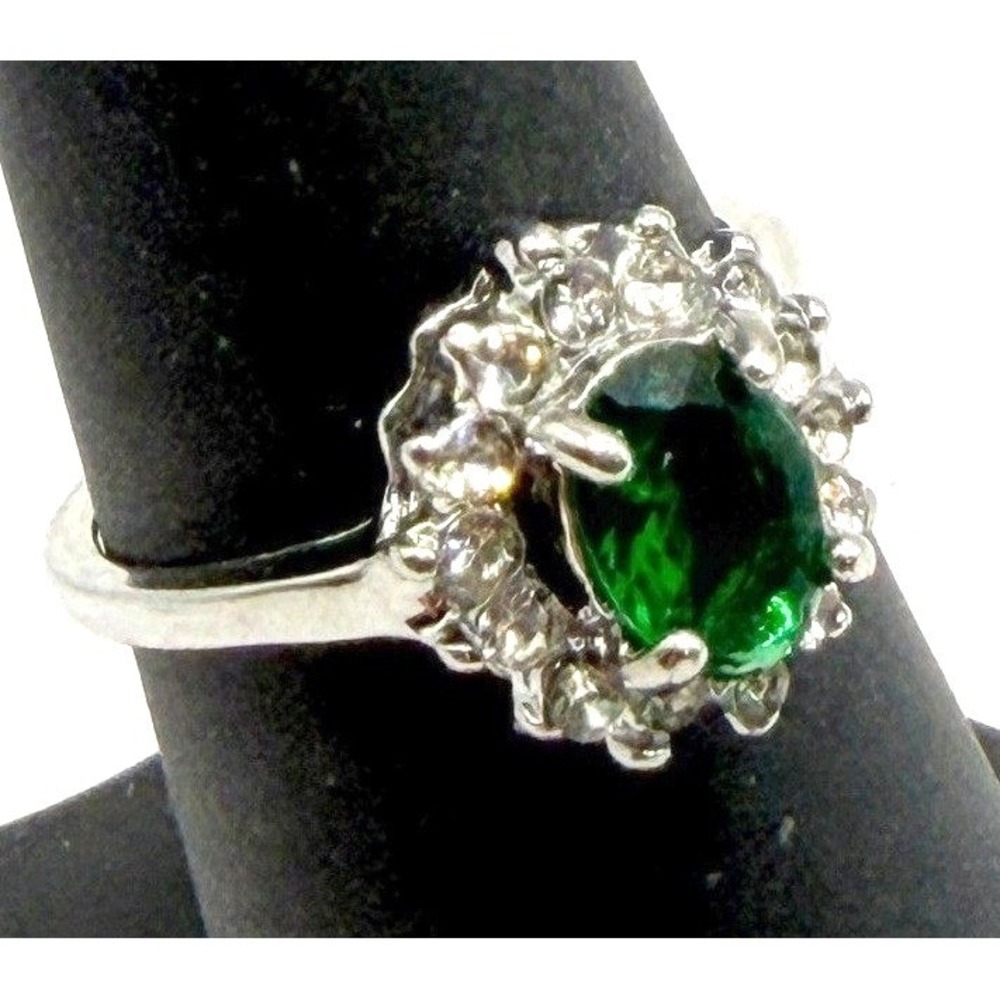Silver Tone Green Rhinestone Accent Ring Size 7.5 New Gift Ready